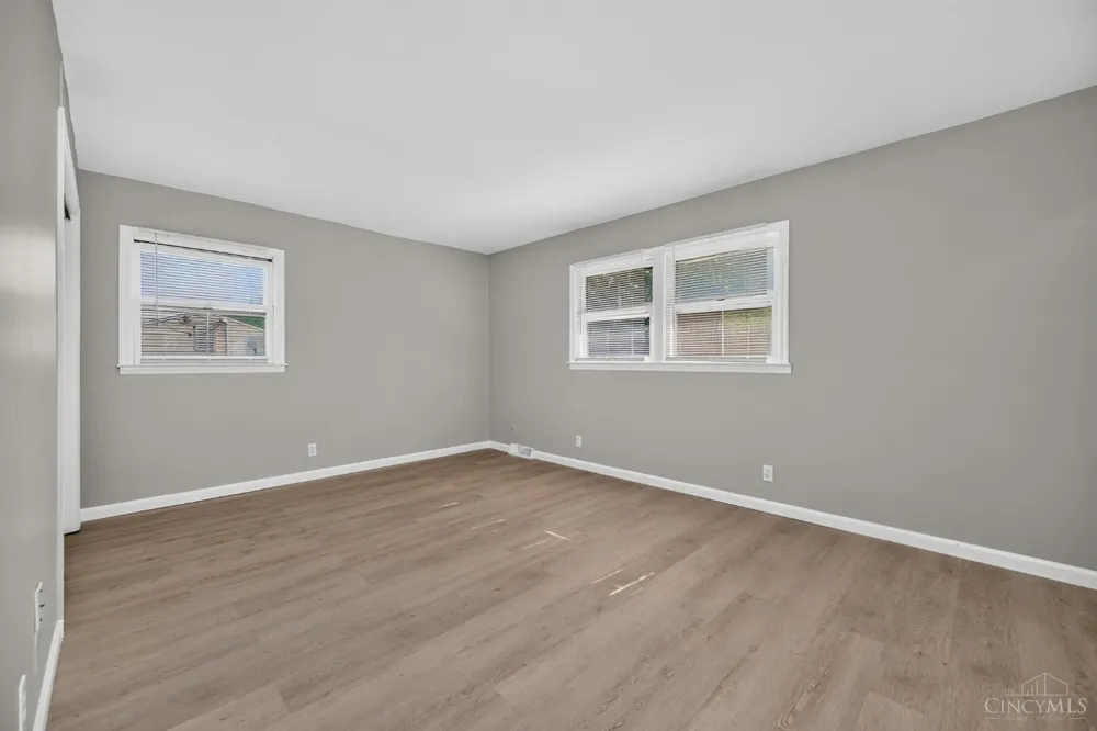 414 Holland Drive Trenton, OH 45067