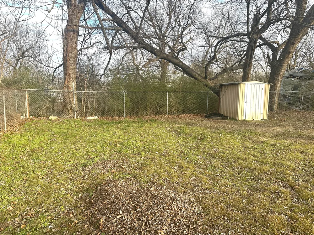 213 E 5th Stonewall, OK 74871