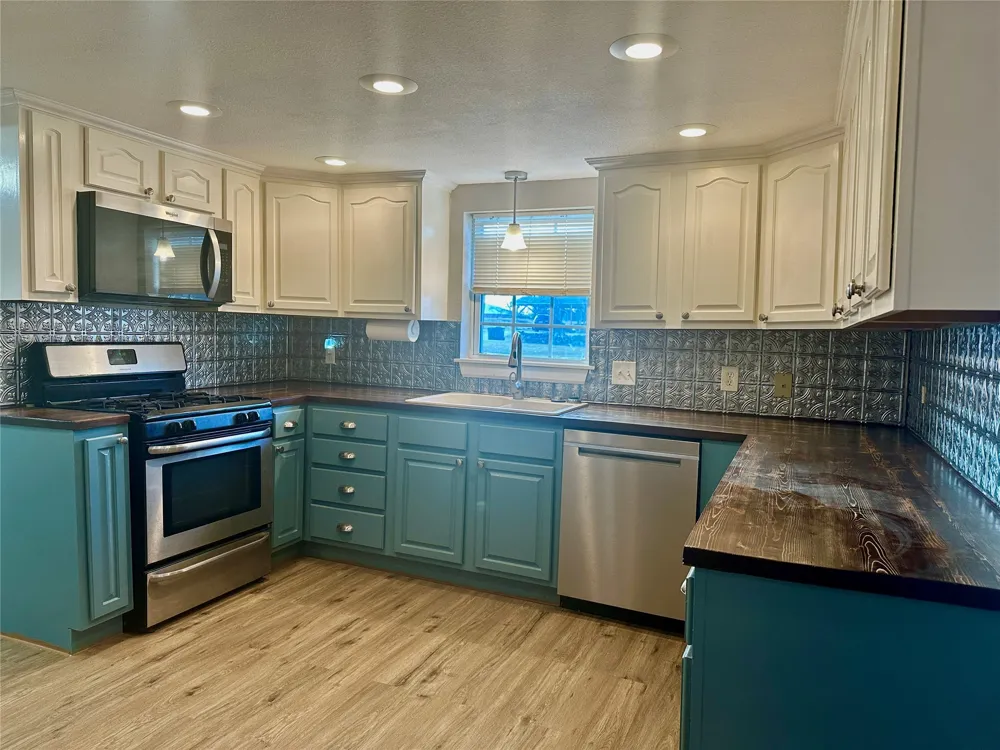 213 E 5th Stonewall, OK 74871