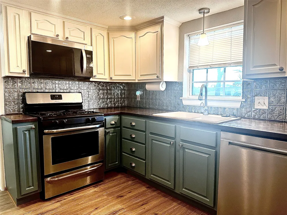 213 E 5th Stonewall, OK 74871