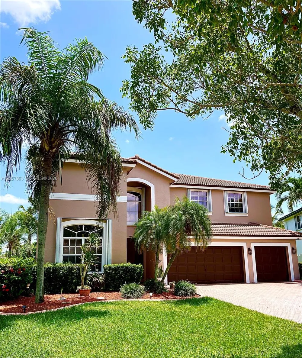 340 SW 167th Ave Pembroke Pines, FL 33027