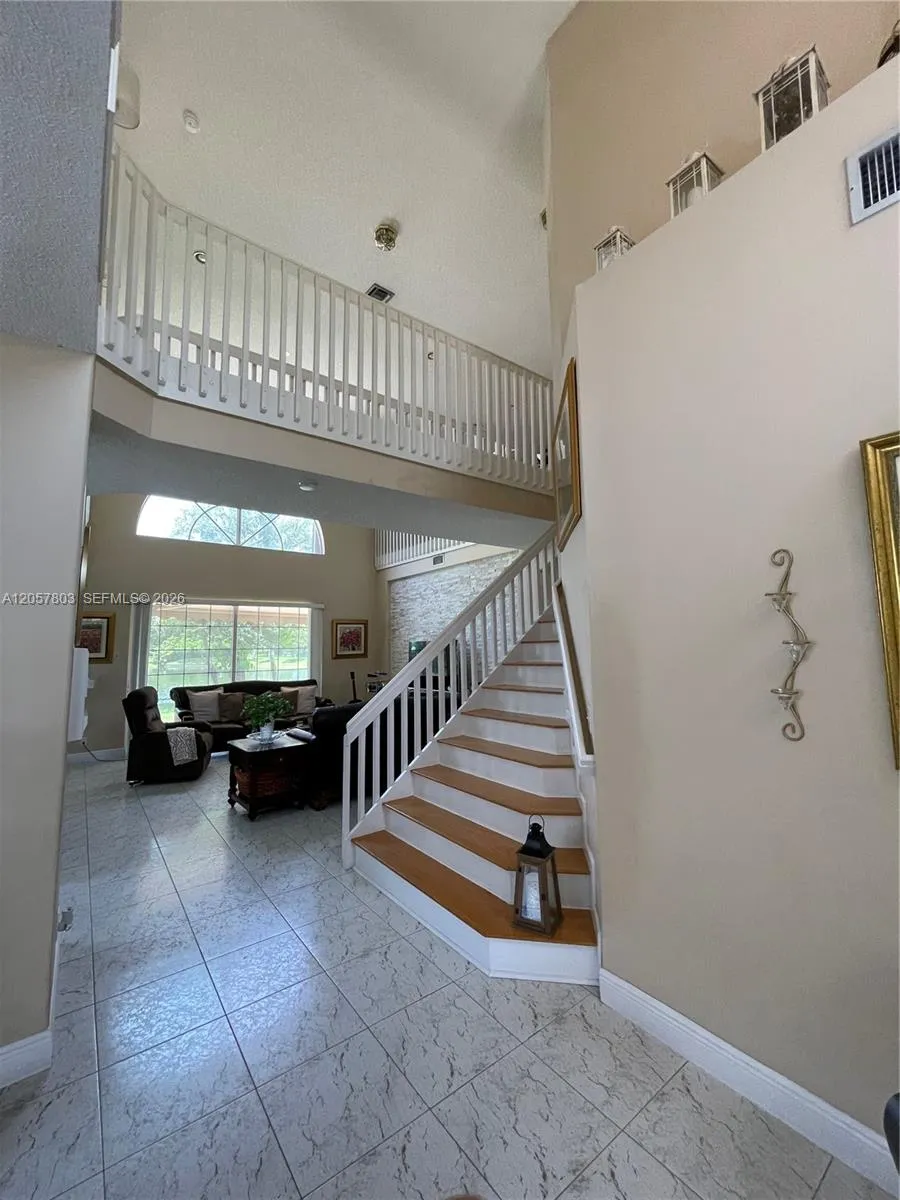 340 SW 167th Ave Pembroke Pines, FL 33027