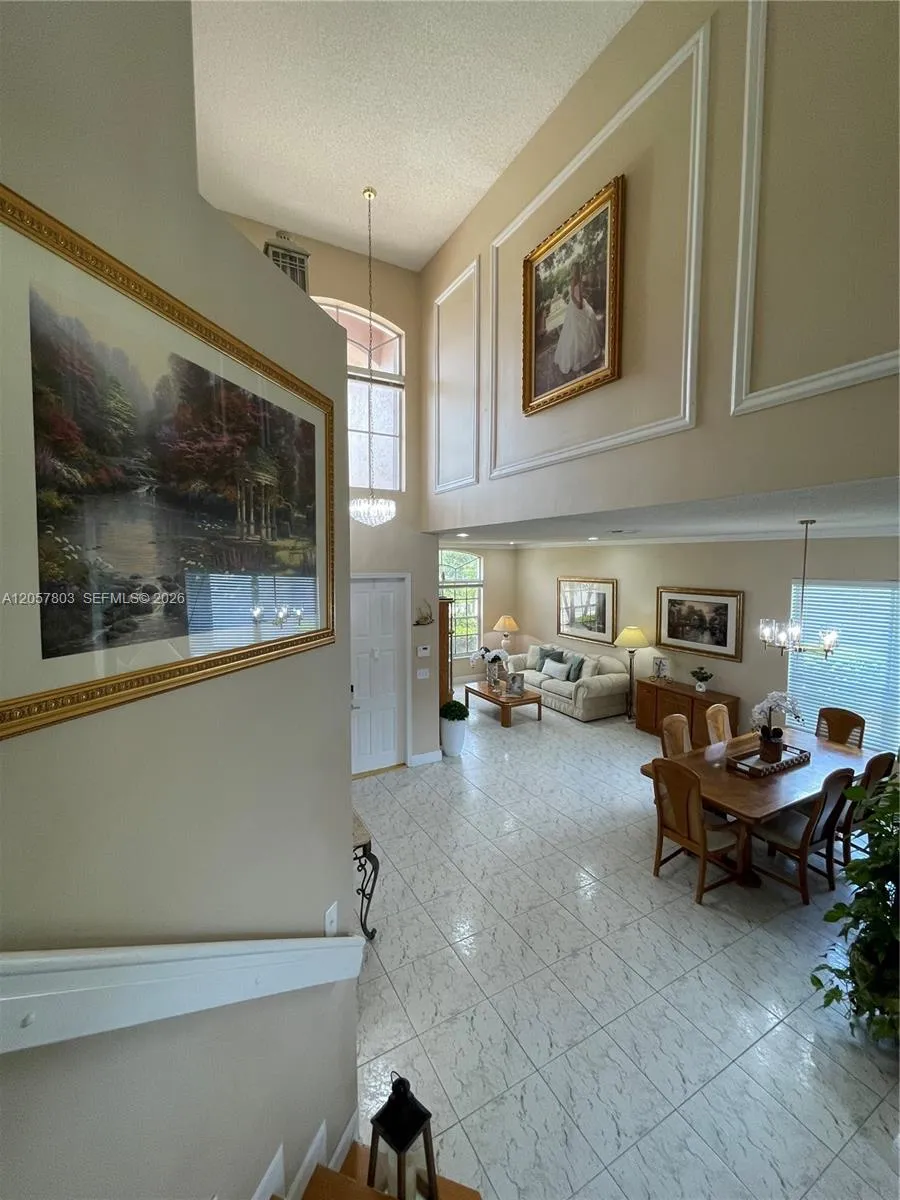 340 SW 167th Ave Pembroke Pines, FL 33027