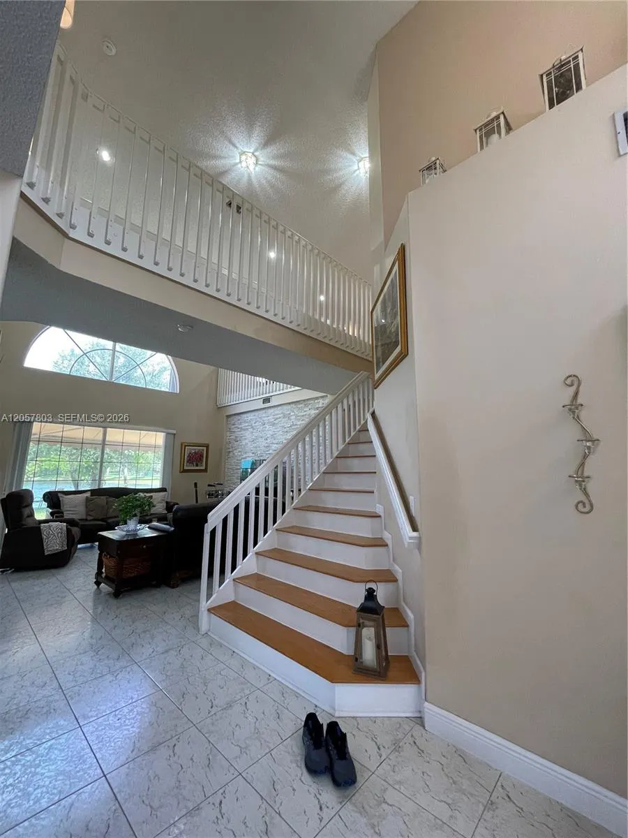 340 SW 167th Ave Pembroke Pines, FL 33027
