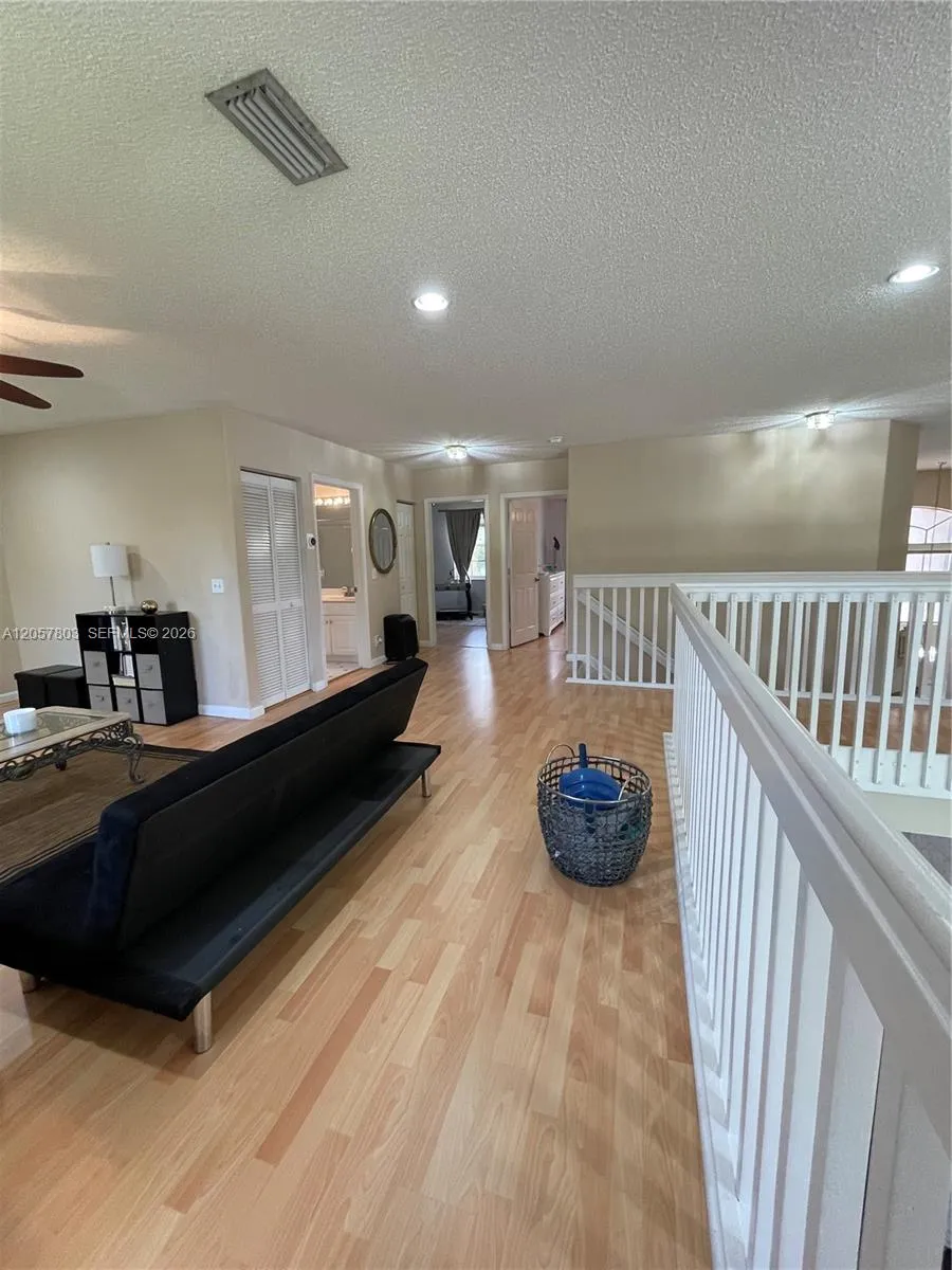 340 SW 167th Ave Pembroke Pines, FL 33027