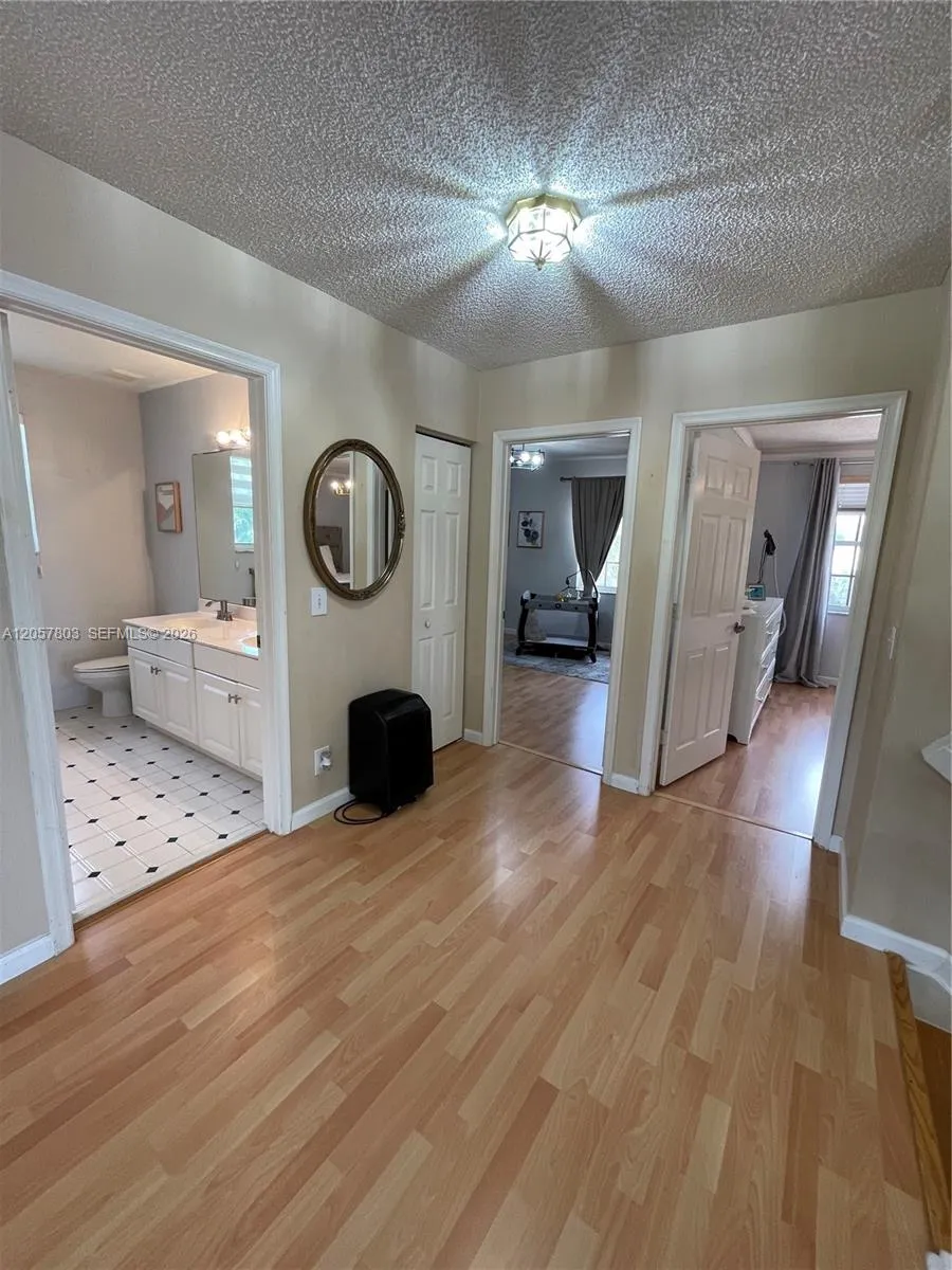 340 SW 167th Ave Pembroke Pines, FL 33027