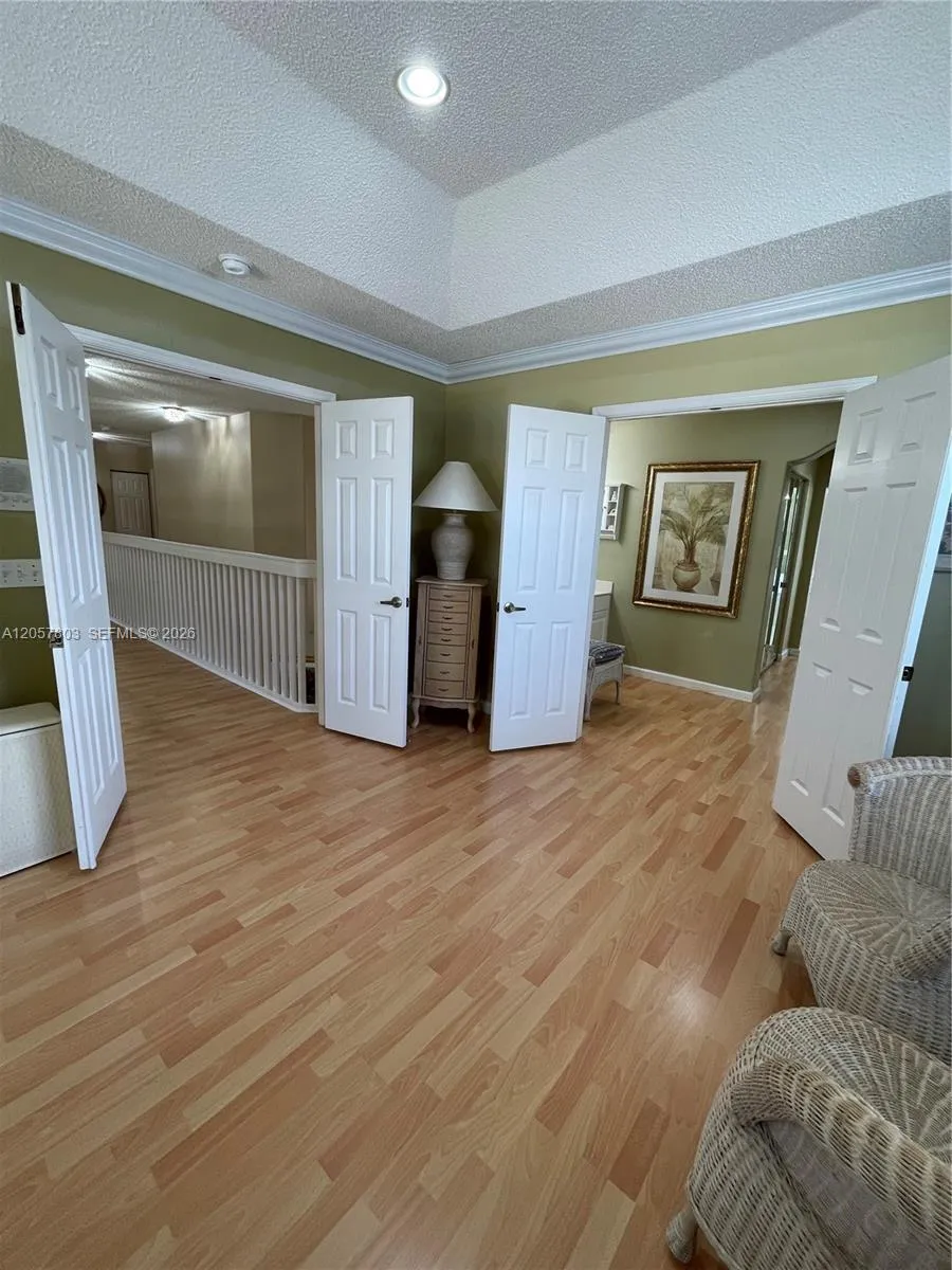 340 SW 167th Ave Pembroke Pines, FL 33027