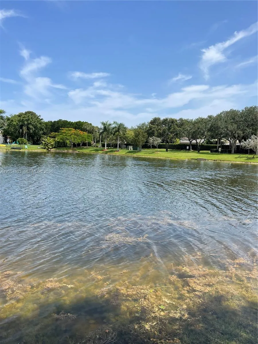 340 SW 167th Ave Pembroke Pines, FL 33027