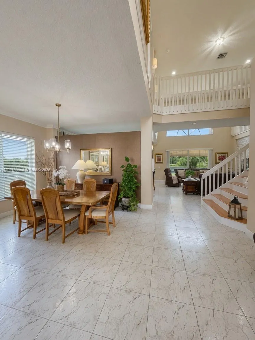 340 SW 167th Ave Pembroke Pines, FL 33027