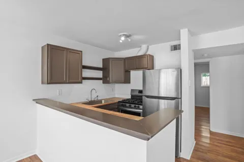 1408 Hughes Street #7