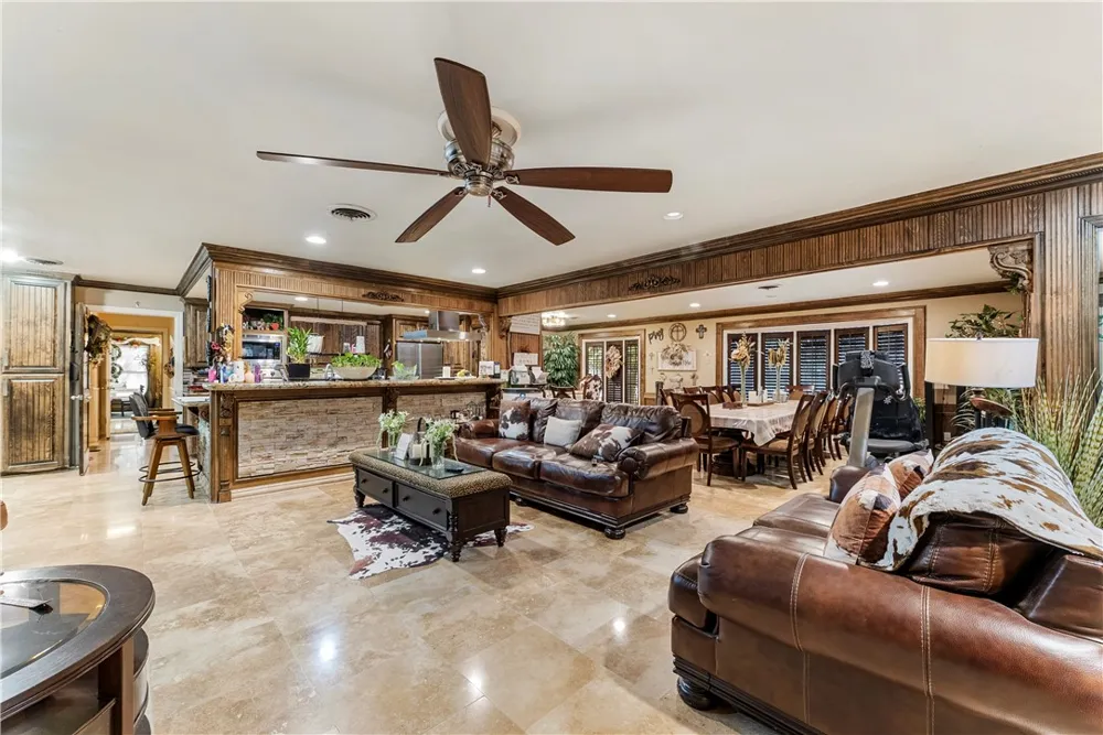 307 Kissling Avenue Robstown, TX 78380
