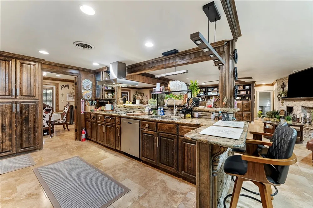 307 Kissling Avenue Robstown, TX 78380