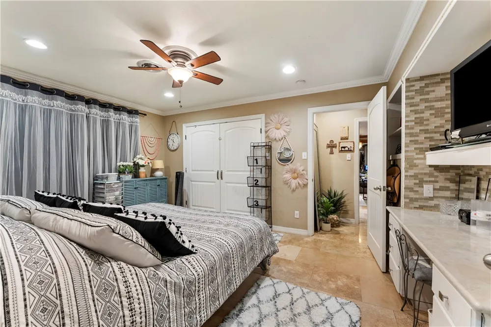 307 Kissling Avenue Robstown, TX 78380
