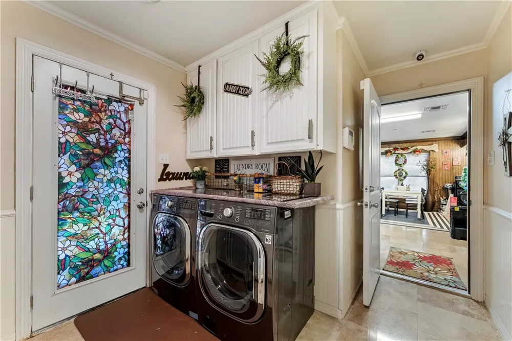 307 Kissling Avenue Robstown, TX 78380