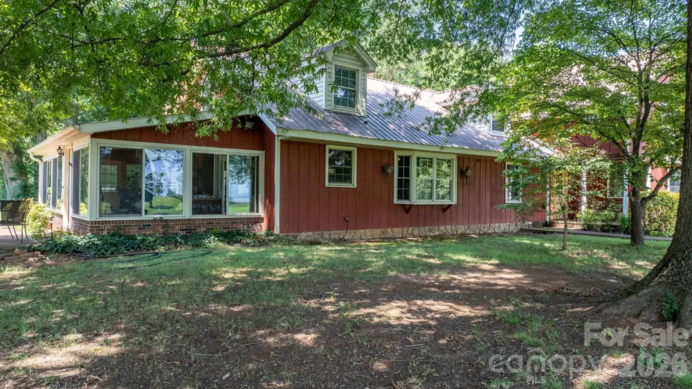 2097 Hermit Trail Newton, NC 28658