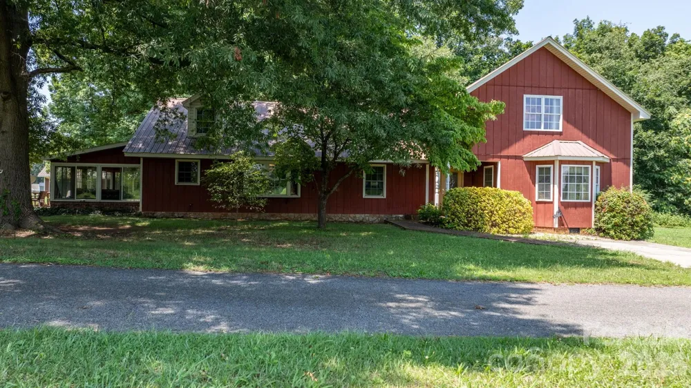 2097 Hermit Trail Newton, NC 28658