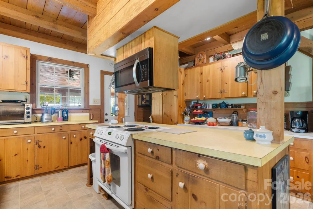 2097 Hermit Trail Newton, NC 28658