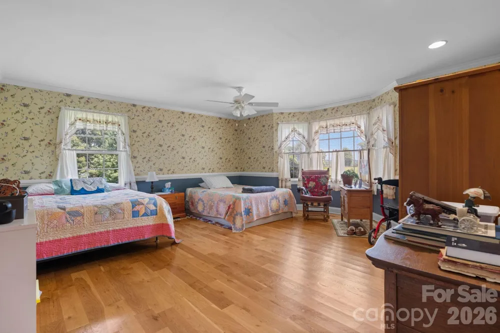 2097 Hermit Trail Newton, NC 28658