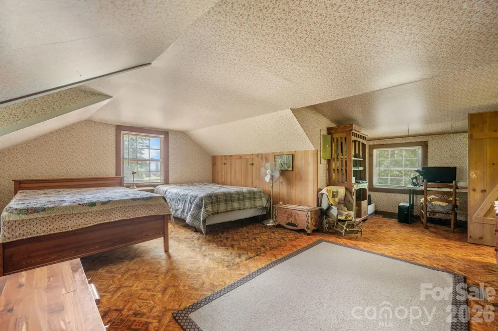 2097 Hermit Trail Newton, NC 28658