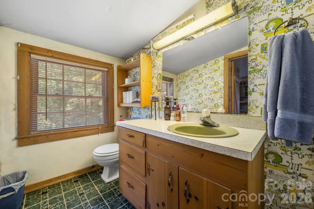 2097 Hermit Trail Newton, NC 28658