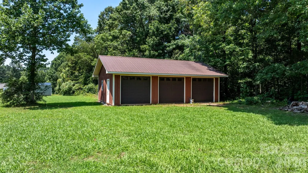 2097 Hermit Trail Newton, NC 28658