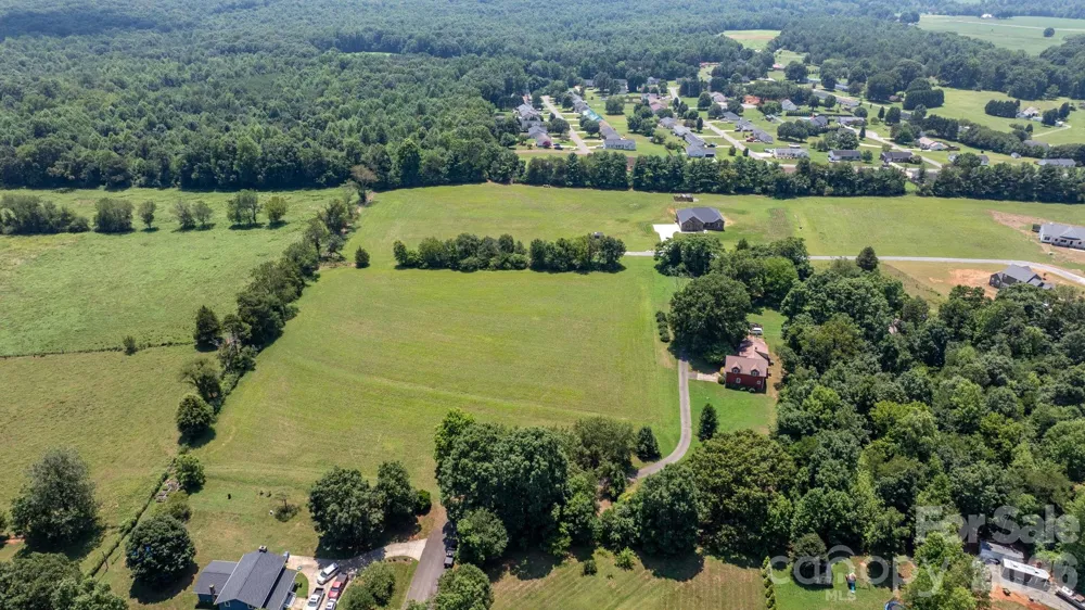 2097 Hermit Trail Newton, NC 28658