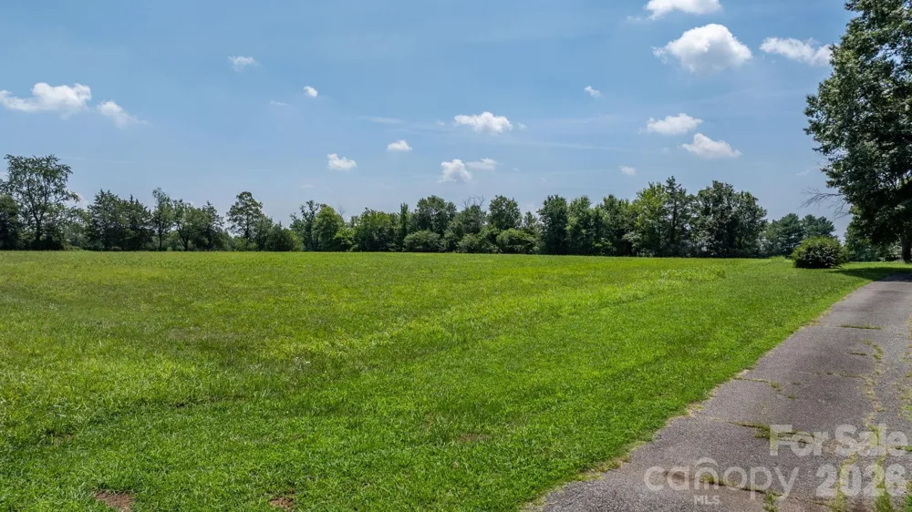 2097 Hermit Trail Newton, NC 28658