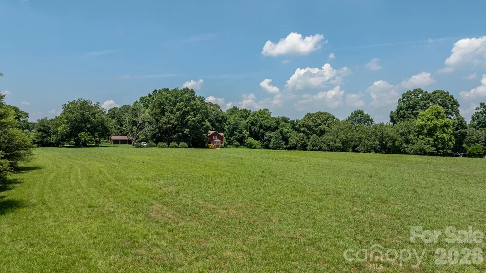 2097 Hermit Trail Newton, NC 28658
