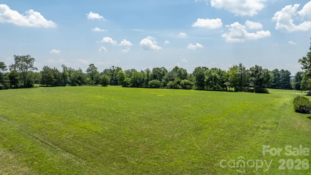 2097 Hermit Trail Newton, NC 28658