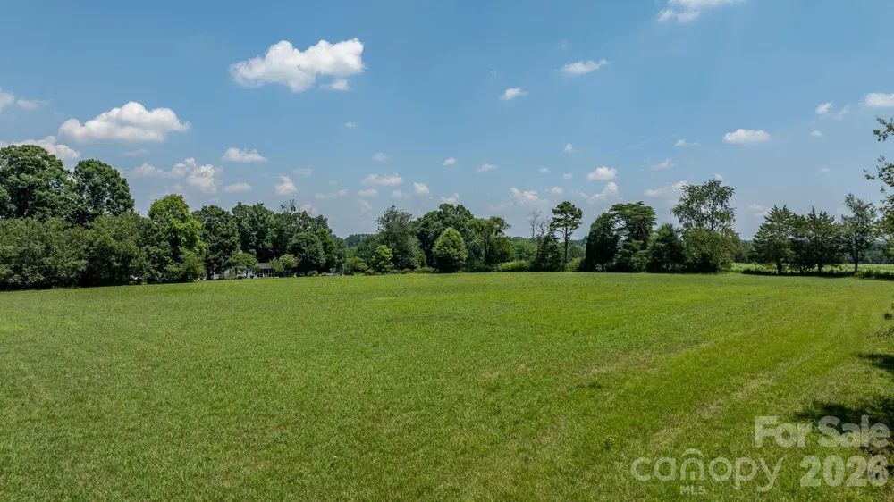 2097 Hermit Trail Newton, NC 28658