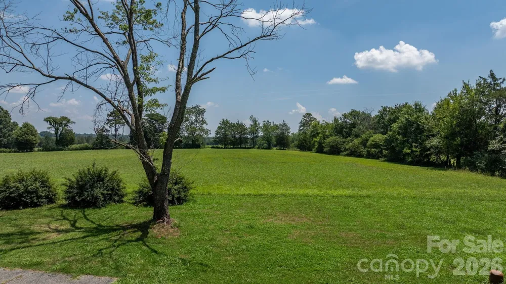 2097 Hermit Trail Newton, NC 28658