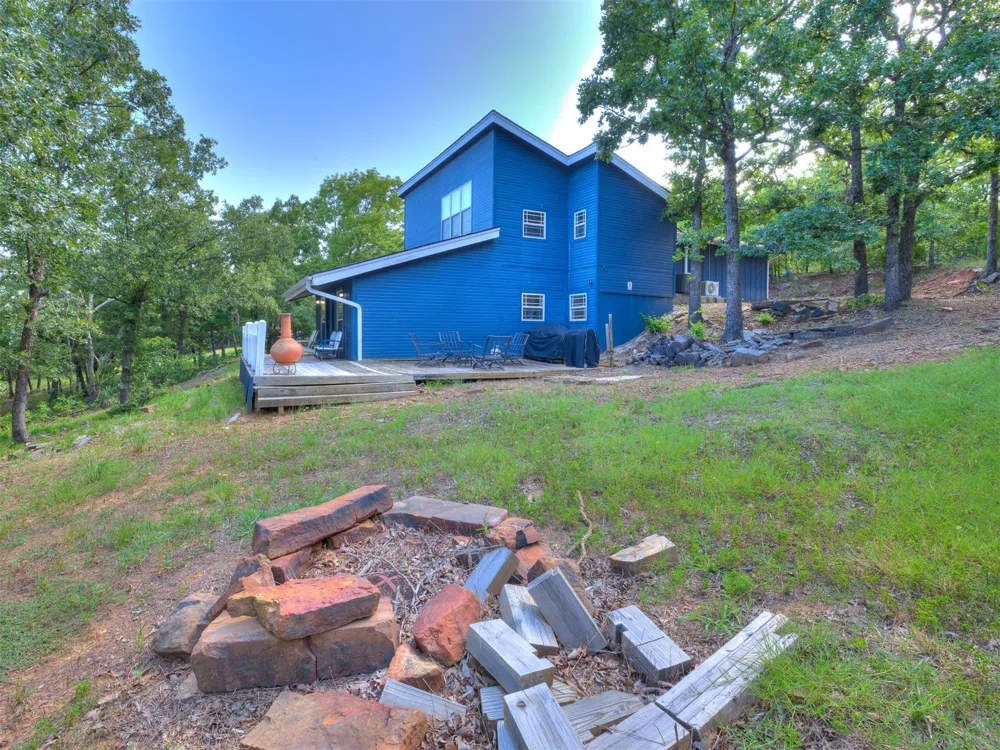 387 Holiday Hills Road Eufaula, OK 74432