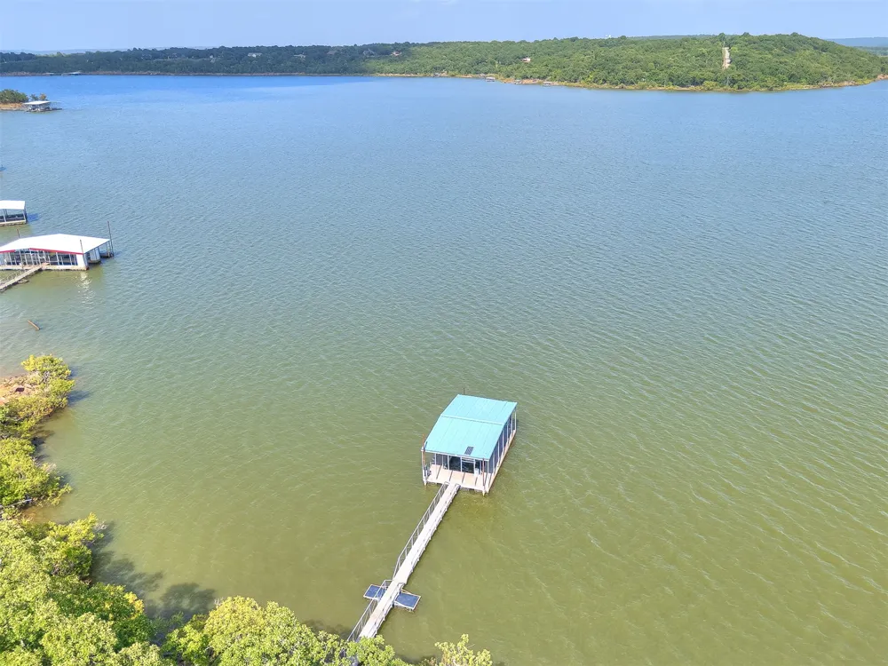 387 Holiday Hills Road Eufaula, OK 74432