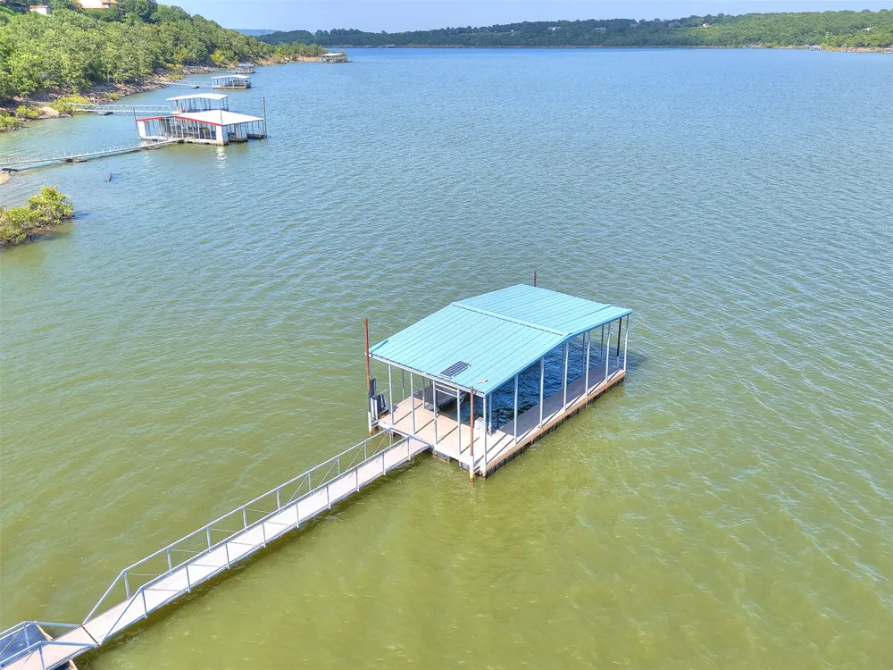 387 Holiday Hills Road Eufaula, OK 74432