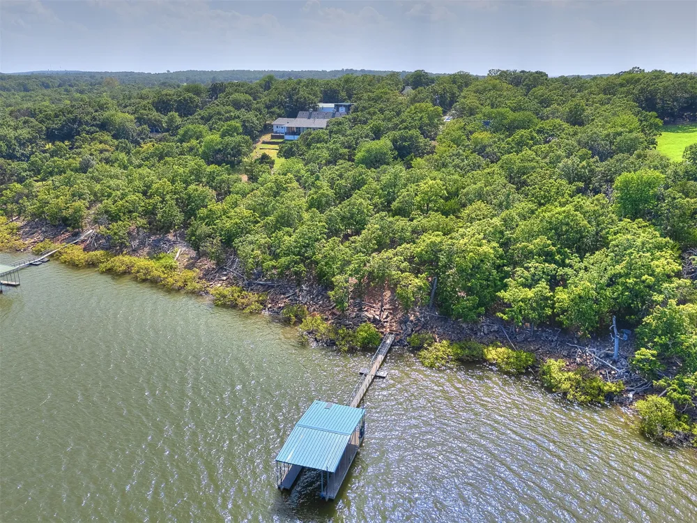 387 Holiday Hills Road Eufaula, OK 74432