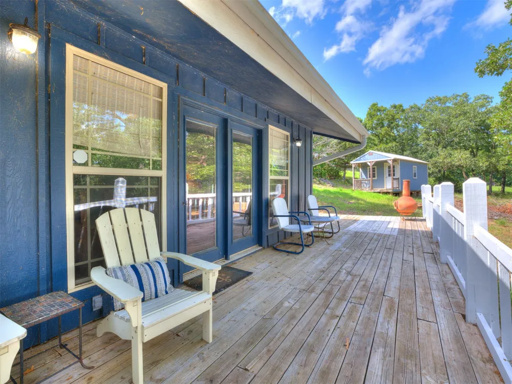 387 Holiday Hills Road Eufaula, OK 74432