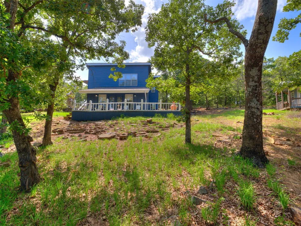 387 Holiday Hills Road Eufaula, OK 74432