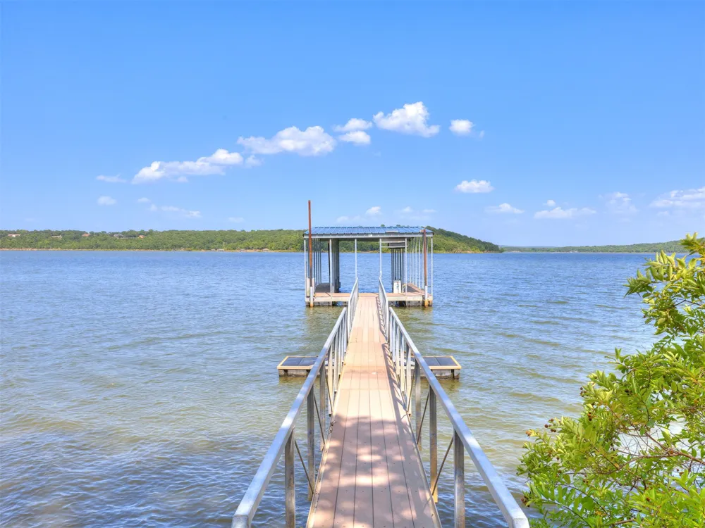 387 Holiday Hills Road Eufaula, OK 74432