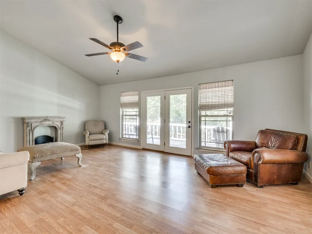 387 Holiday Hills Road Eufaula, OK 74432