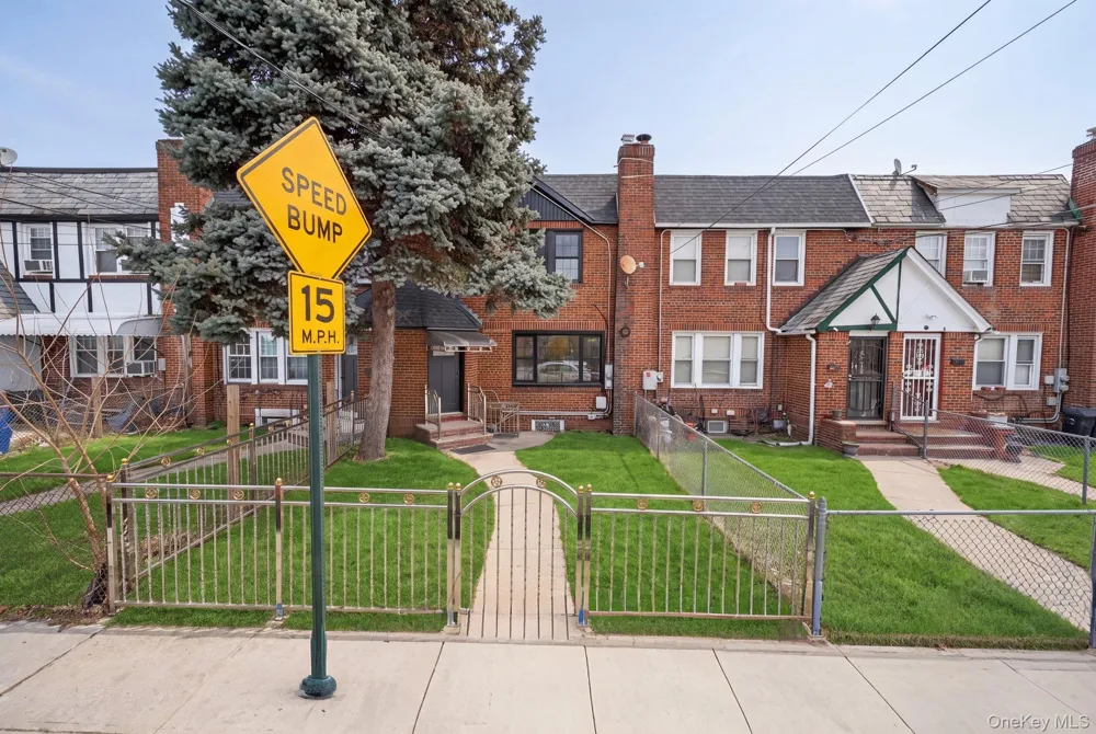 114-25 200th Street Saint Albans, NY 11412