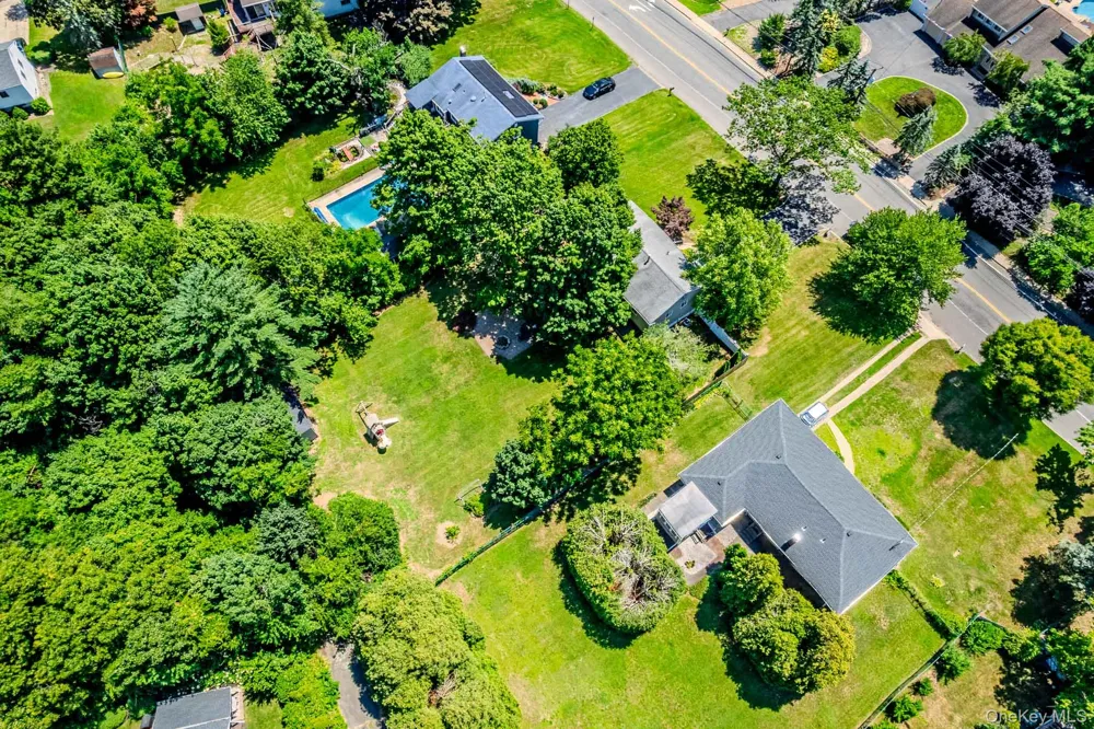337 Burr Road East Northport, NY 11731