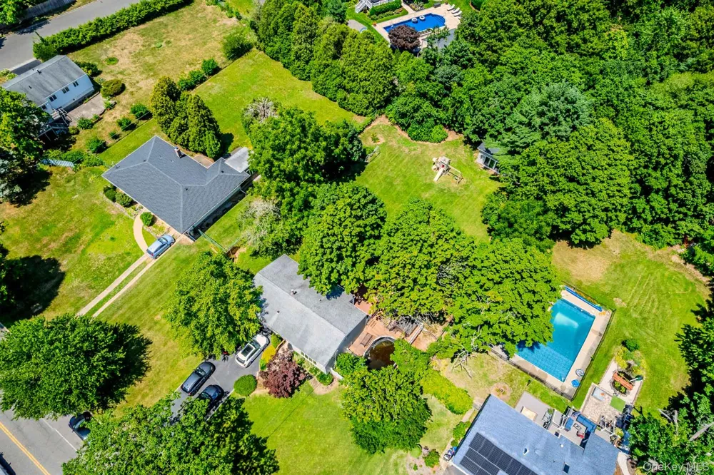 337 Burr Road East Northport, NY 11731