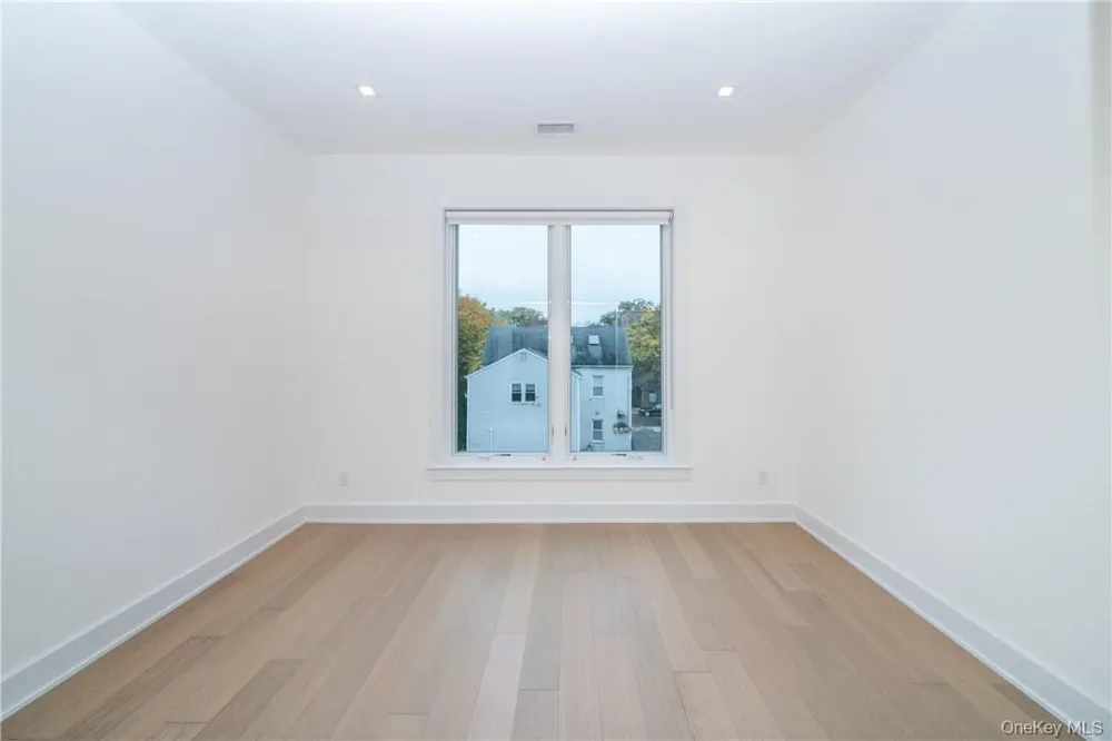 110 Chatsworth Avenue #401 Larchmont, NY 10538