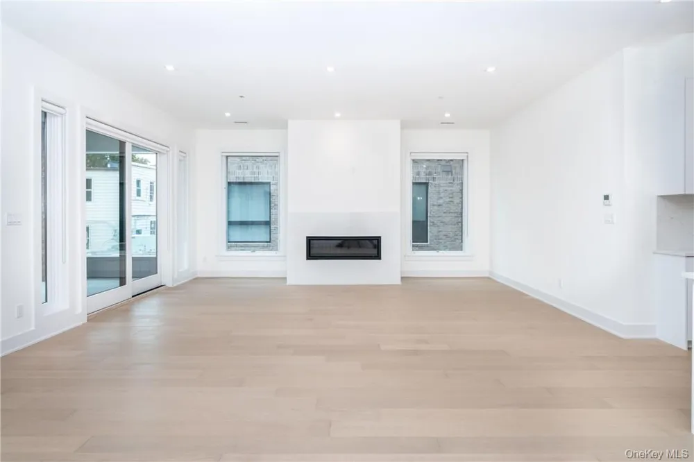 110 Chatsworth Avenue #401 Larchmont, NY 10538
