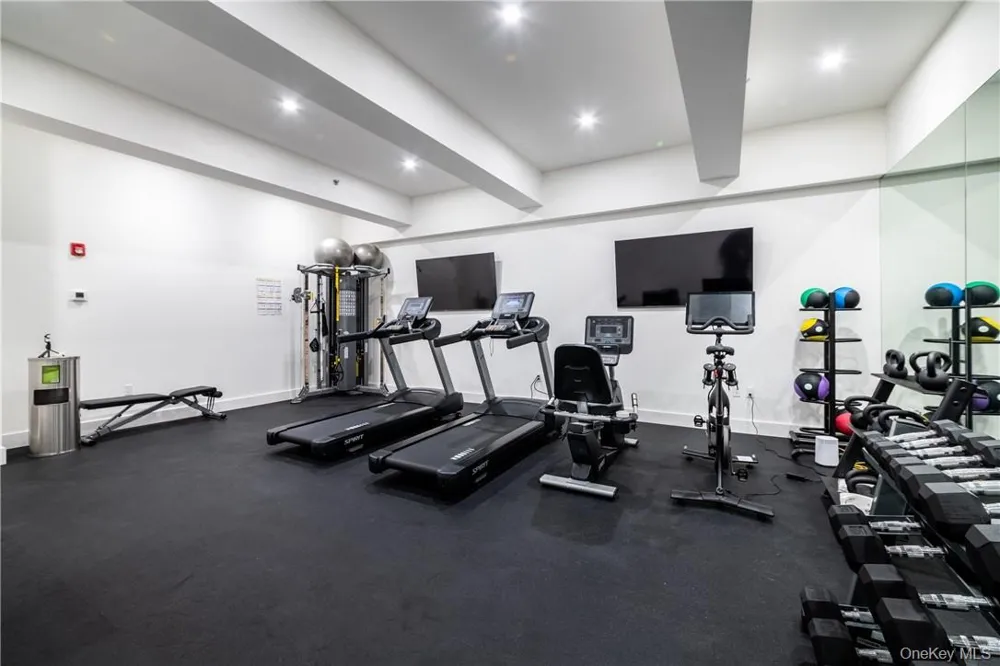 110 Chatsworth Avenue #401 Larchmont, NY 10538