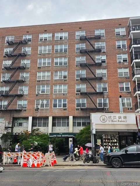 4125 Kissena Boulevard #2J