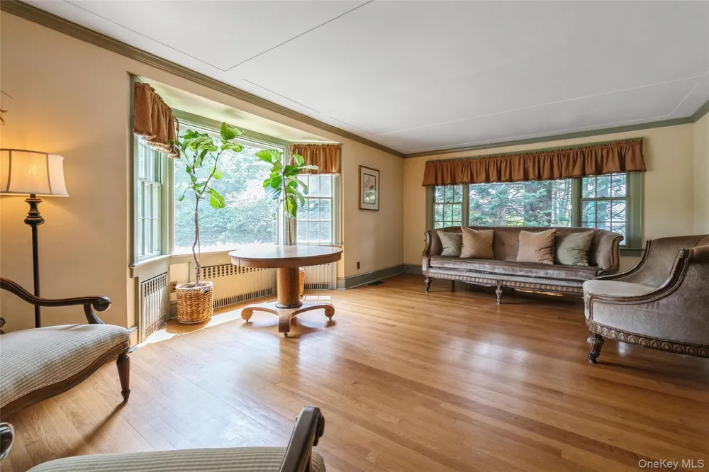 200 Greene Avenue Sayville, NY 11782