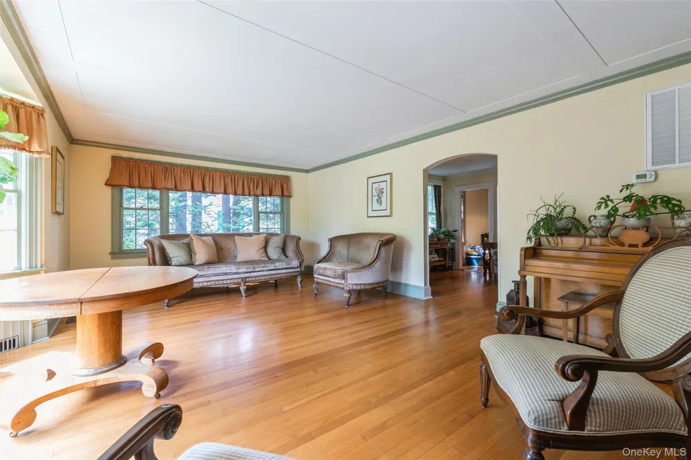 200 Greene Avenue Sayville, NY 11782
