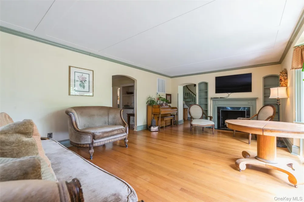 200 Greene Avenue Sayville, NY 11782