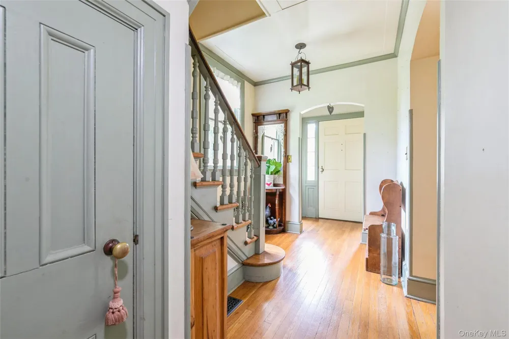 200 Greene Avenue Sayville, NY 11782